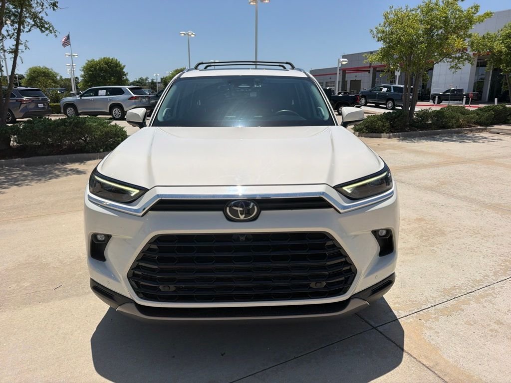 toyota grand highlander 2024 5TDAAAB5XRS056070 image toyota grand highlander 2024 5TDAAAB5XRS056070 image